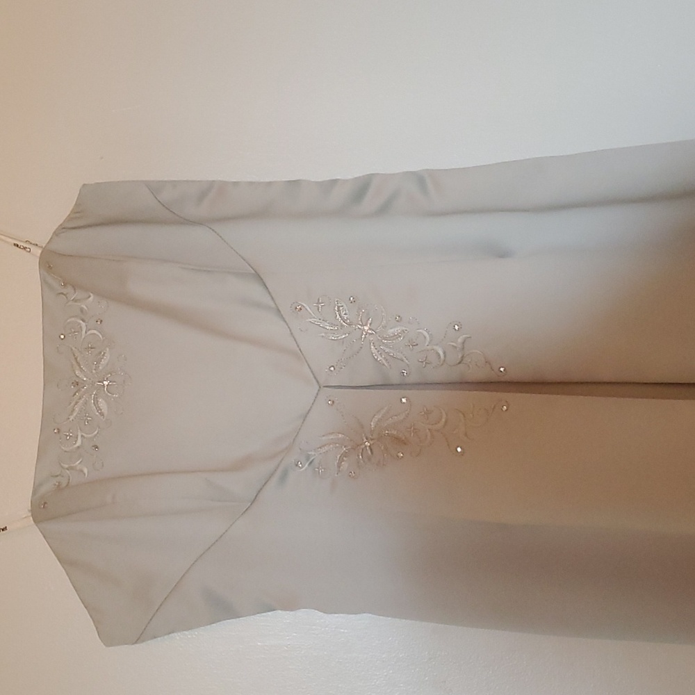 Strapless formal womens gown